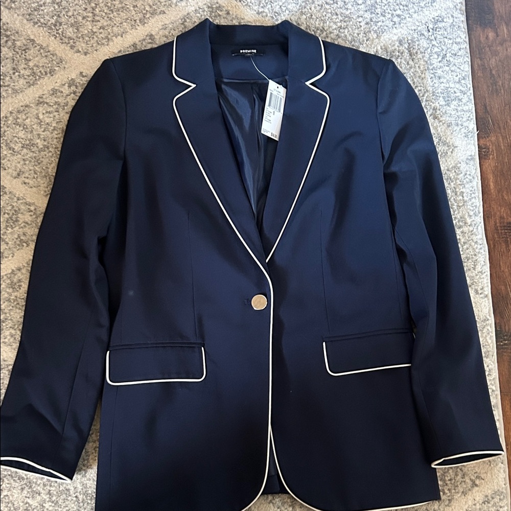 BNWT Premise Women’s Navy Blazer